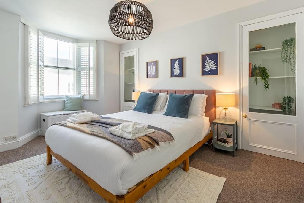 Regency Grade Ii Listed Townhouse By Centre And Brighton