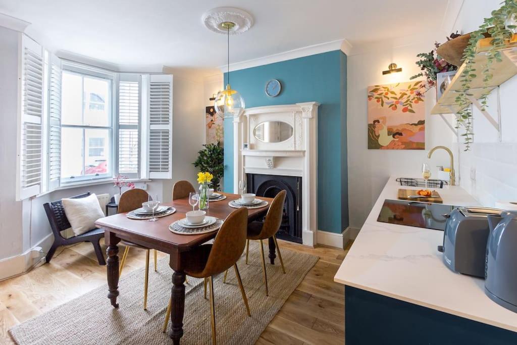 Holiday home Regency Grade Ii Listed Townhouse By Centre And