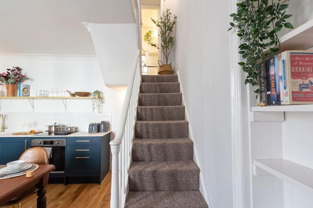 Holiday home Regency Grade Ii Listed Townhouse By Centre And *